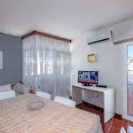Guestrooms By Hoa